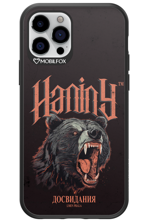 Bear Attack - Apple iPhone 12 Pro