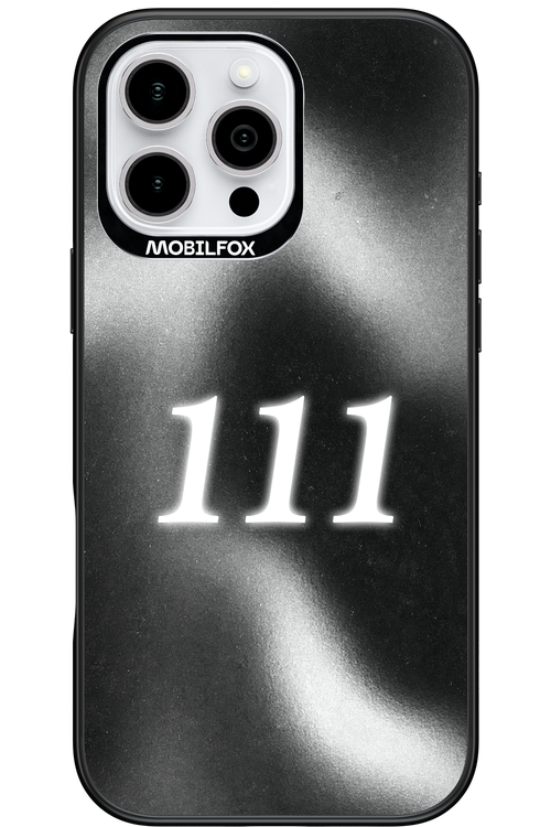 111 - Apple iPhone 16 Pro Max