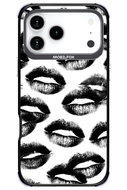 Ghost Kiss - Apple iPhone 17 Pro Max