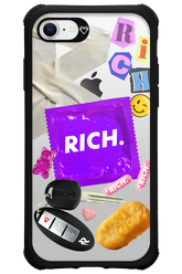 Essentials - Apple iPhone 7
