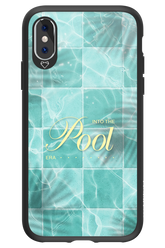 Into the Pool - Apple iPhone XS