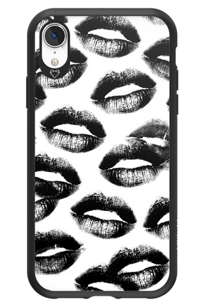 Ghost Kiss - Apple iPhone XR