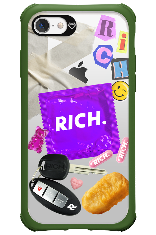 Essentials - Apple iPhone 7