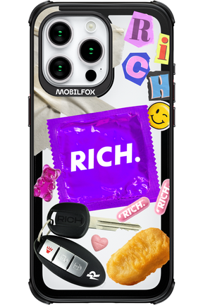 Essentials - Apple iPhone 15 Pro Max
