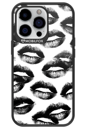 Ghost Kiss 2.0 - Apple iPhone 13 Pro