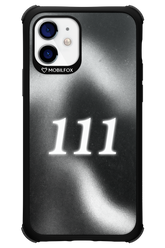 111 - Apple iPhone 12