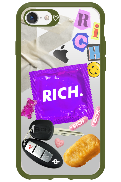 Essentials - Apple iPhone 7