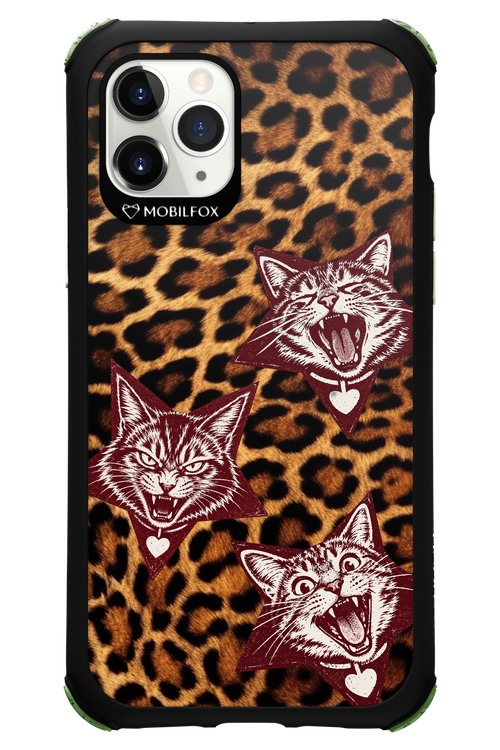Cats and Chaos 2.0 - Apple iPhone 11 Pro