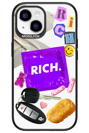 Essentials - Apple iPhone 15