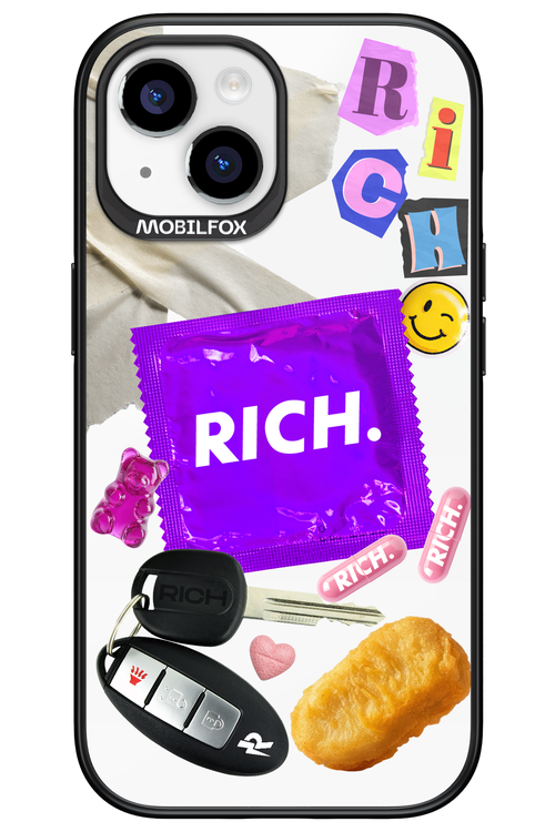 Essentials - Apple iPhone 15