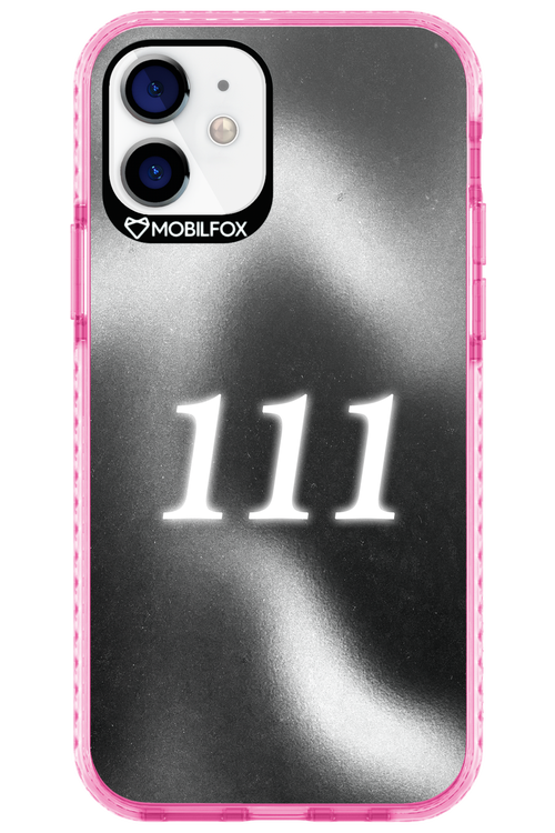 111 - Apple iPhone 12