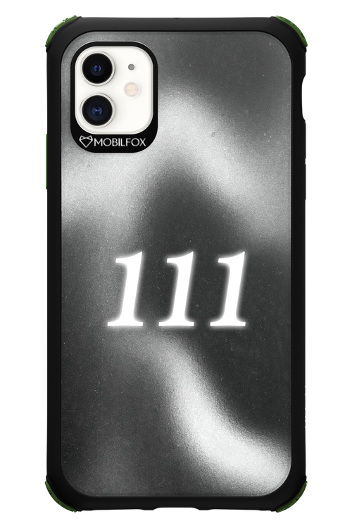 111 - Apple iPhone 11