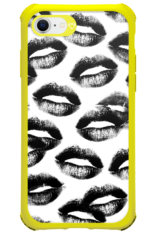 Ghost Kiss - Apple iPhone 8