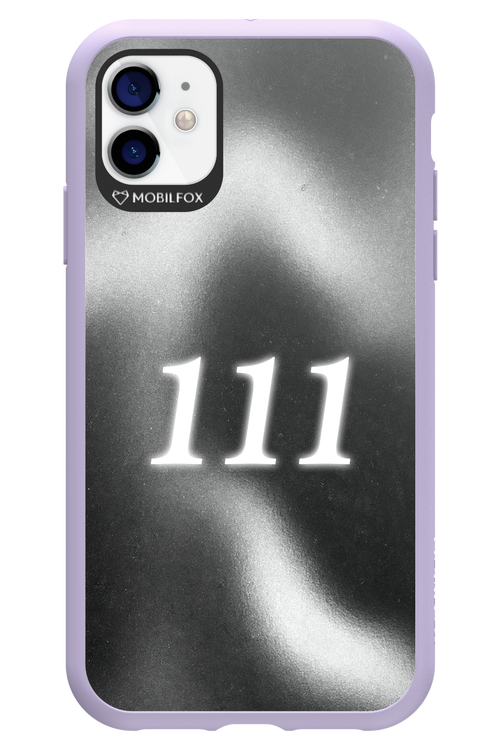 111 - Apple iPhone 11