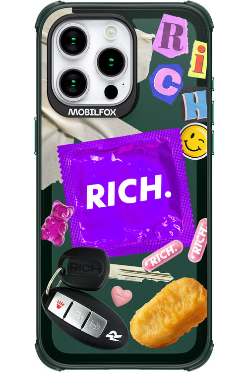 Essentials - Apple iPhone 15 Pro Max