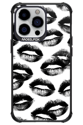 Ghost Kiss - Apple iPhone 13 Pro