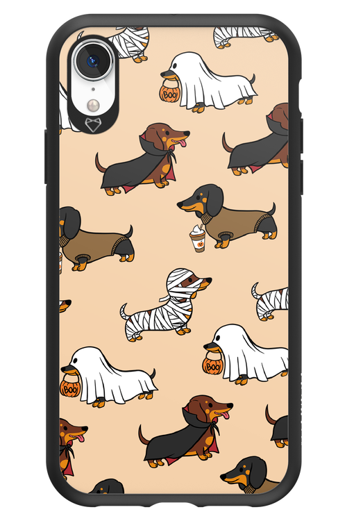Scary Dachshund - Apple iPhone XR