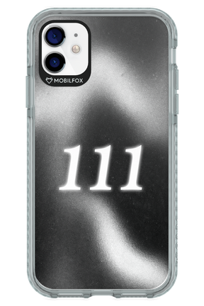 111 - Apple iPhone 11