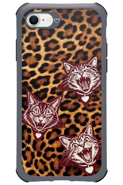 Cats and Chaos 2.0 - Apple iPhone SE 2020
