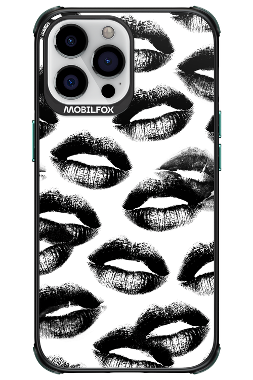 Ghost Kiss - Apple iPhone 13 Pro Max