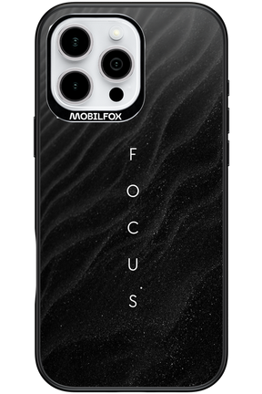 Focus (Black) - Apple iPhone 16 Pro Max