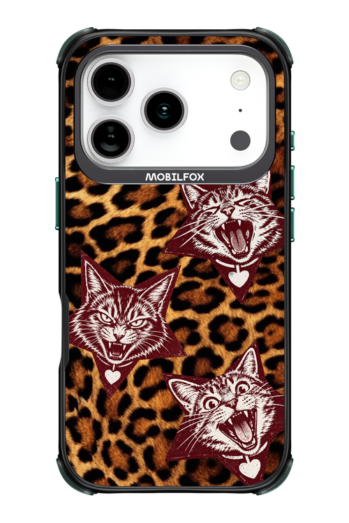 Cats and Chaos 2.0 - Apple iPhone 17 Pro