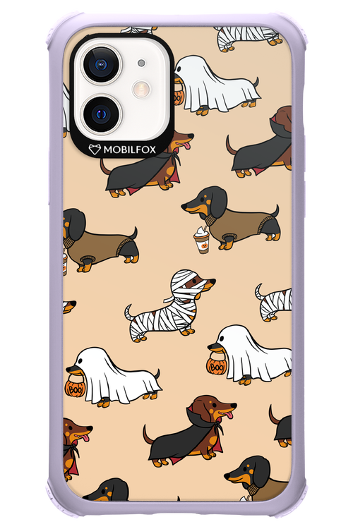 Scary Dachshund - Apple iPhone 12
