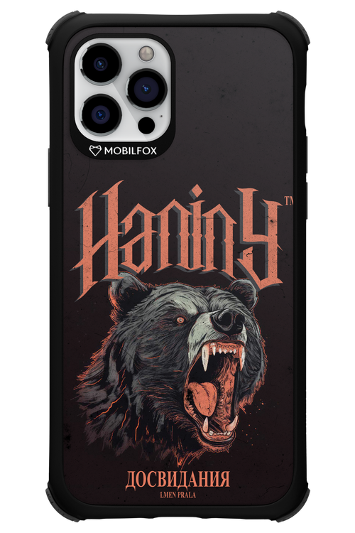 Bear Attack - Apple iPhone 12 Pro