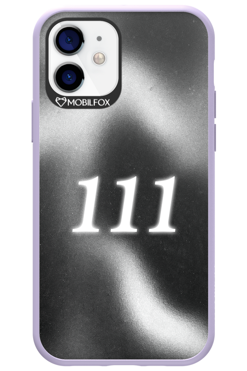 111 - Apple iPhone 12