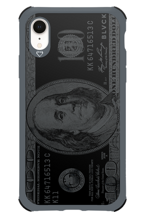 100 - Apple iPhone XR