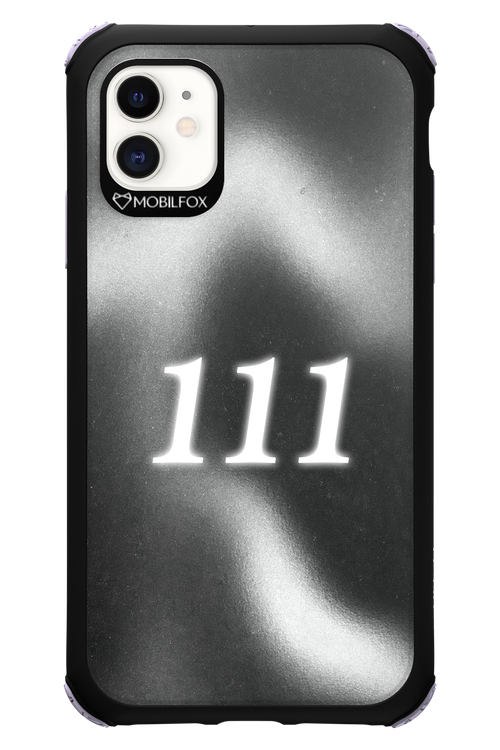 111 - Apple iPhone 11