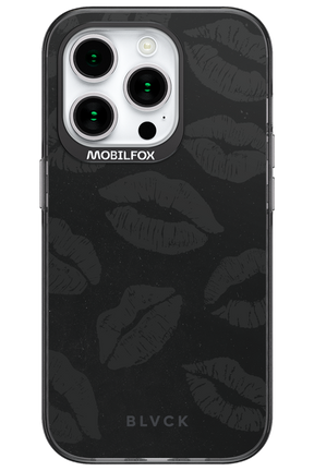 Dark Lips - Apple iPhone 15 Pro