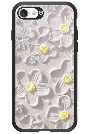 White Flowers - Apple iPhone 7