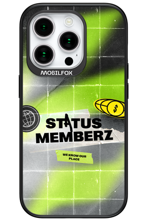 Status Memberz - Apple iPhone 15 Pro