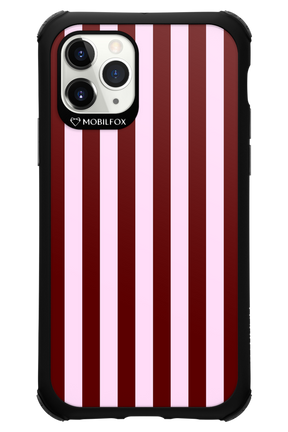 Circus Romance - Apple iPhone 11 Pro