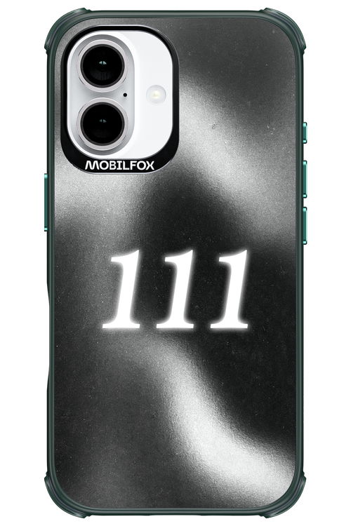 111 - Apple iPhone 16