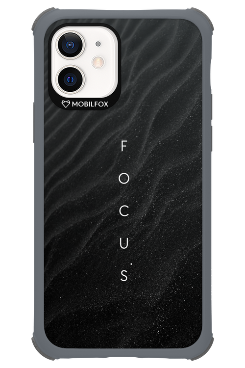Focus (Black) - Apple iPhone 12