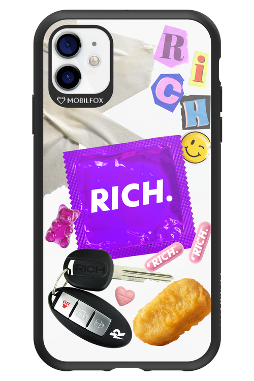 Essentials - Apple iPhone 11
