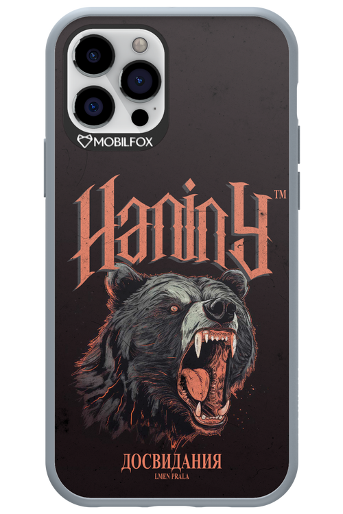 Bear Attack - Apple iPhone 12 Pro