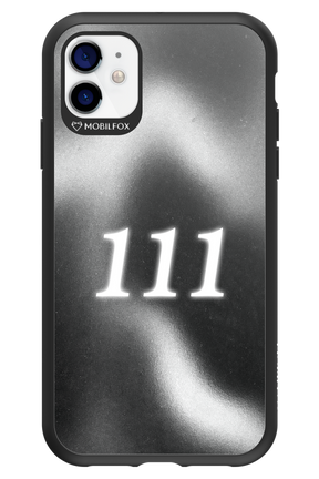 111 - Apple iPhone 11