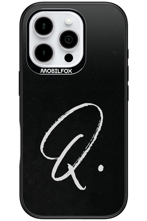 (Off Space) Q 2.0 - Apple iPhone 16 Pro