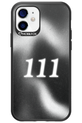 111 - Apple iPhone 12