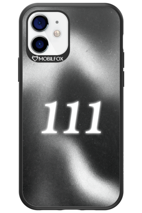 111 - Apple iPhone 12