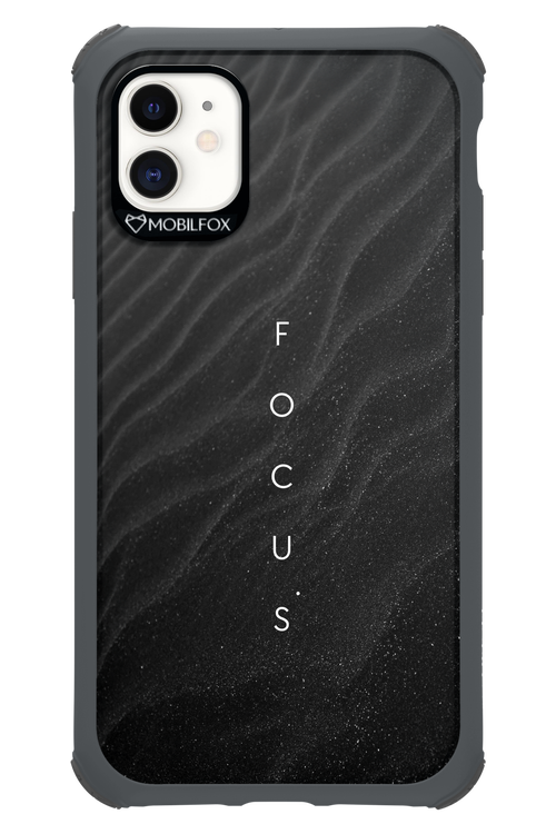 Focus (Black) - Apple iPhone 11