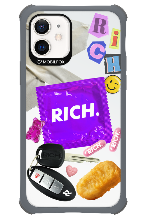 Essentials - Apple iPhone 12