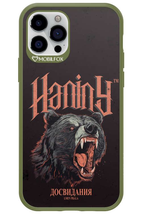 Bear Attack - Apple iPhone 12 Pro