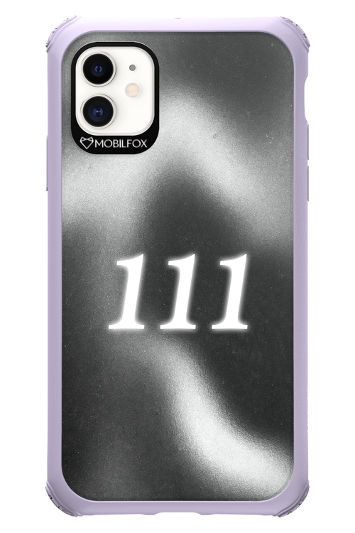 111 - Apple iPhone 11