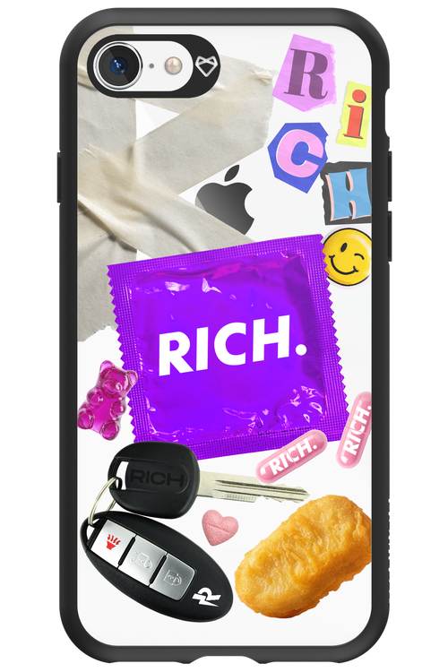 Essentials - Apple iPhone 8