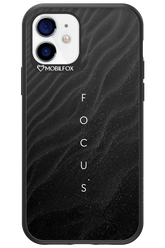 Focus (Black) - Apple iPhone 12