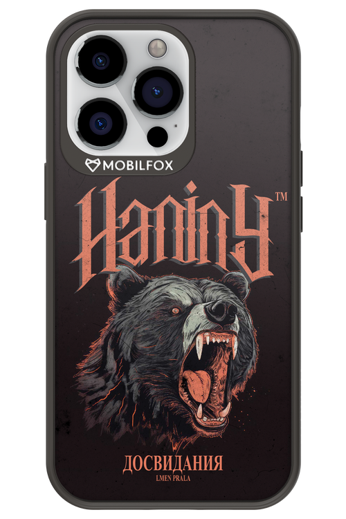 Bear Attack - Apple iPhone 13 Pro